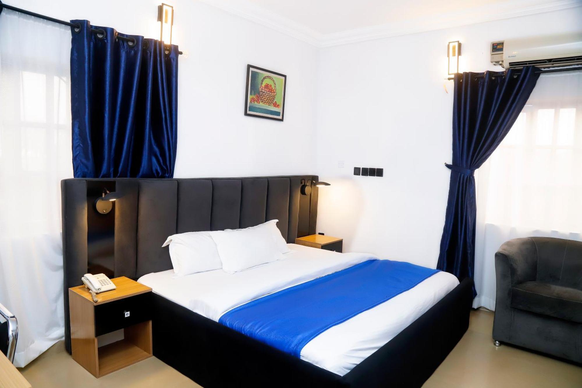 Western Dreams Hotel Abuja Exterior foto