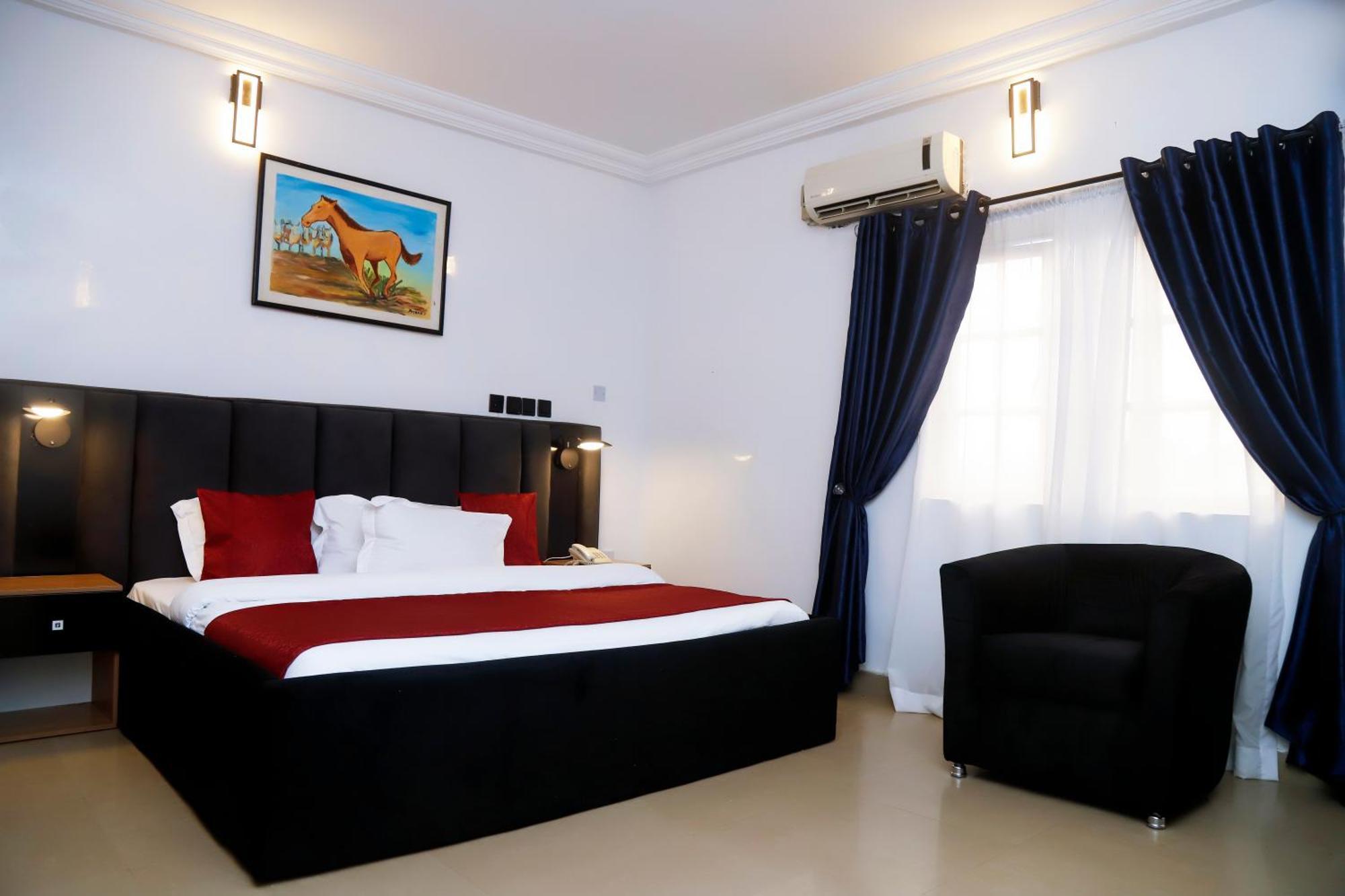 Western Dreams Hotel Abuja Exterior foto