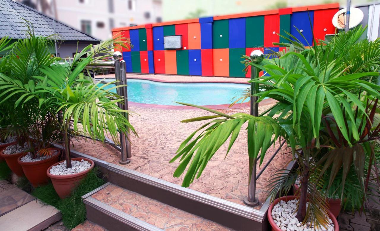 Western Dreams Hotel Abuja Exterior foto
