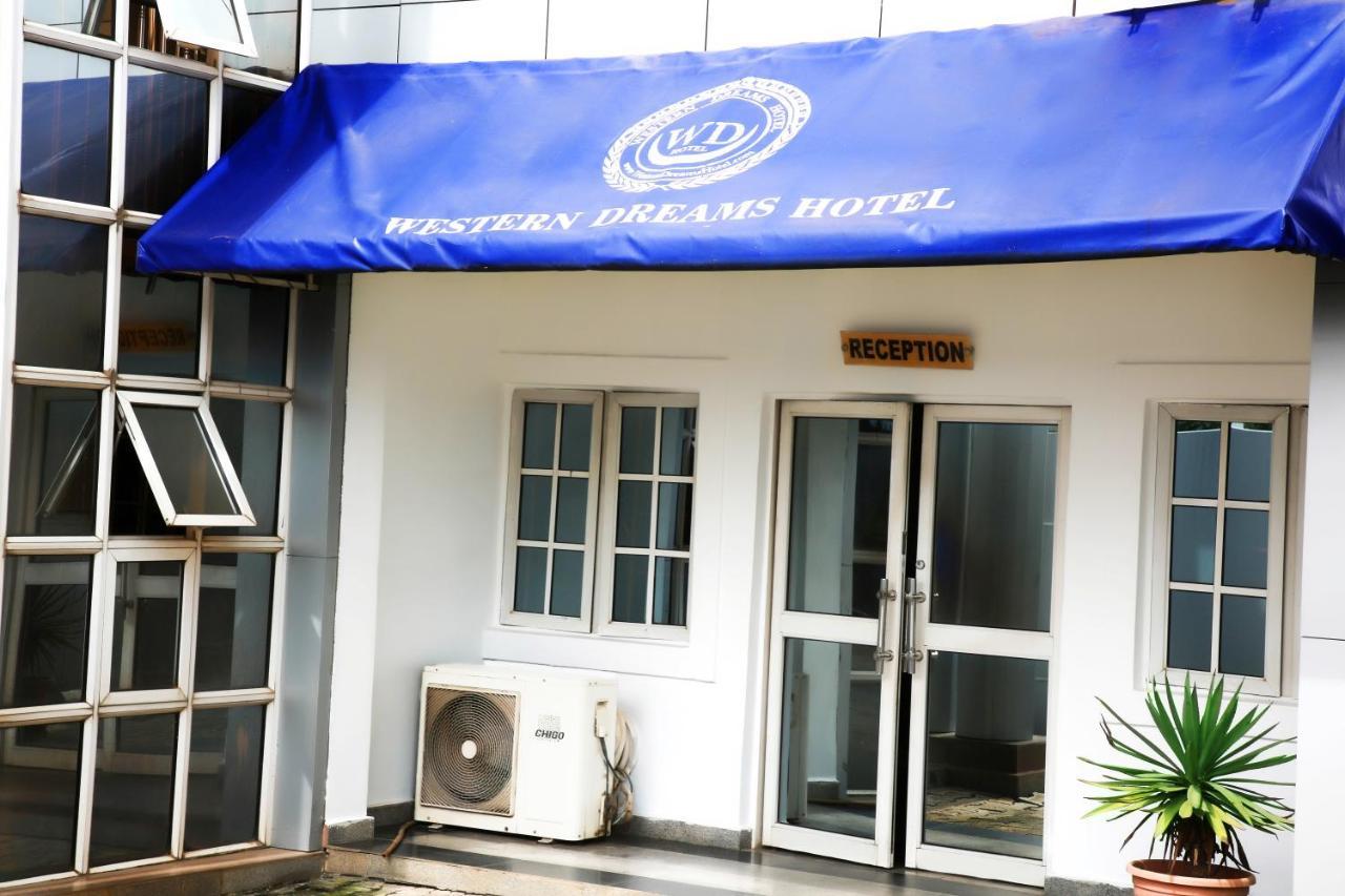 Western Dreams Hotel Abuja Exterior foto