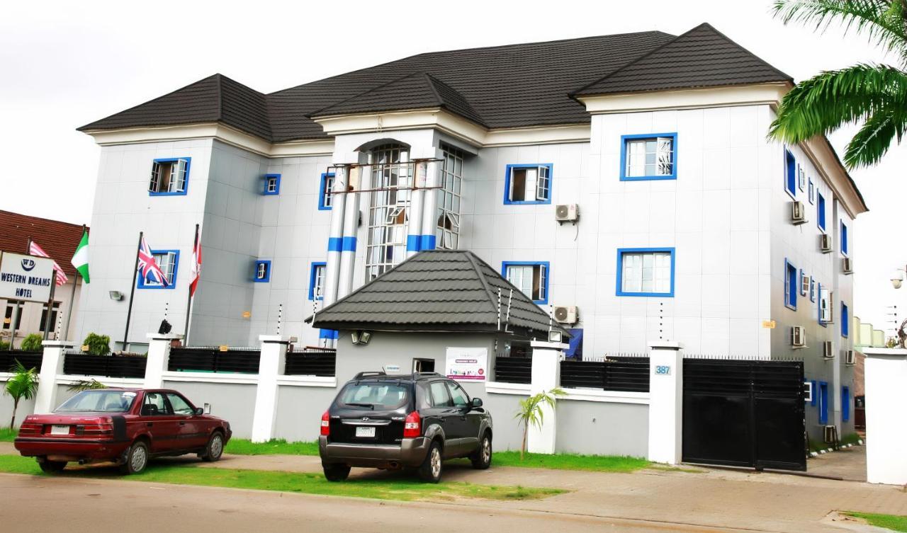 Western Dreams Hotel Abuja Exterior foto