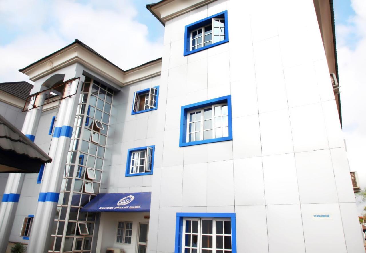 Western Dreams Hotel Abuja Exterior foto